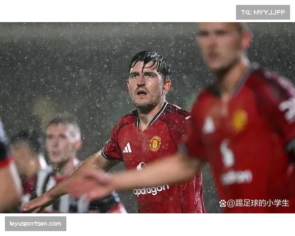 曼联季中封闭集训效果评估，关键伤员回归提升战力